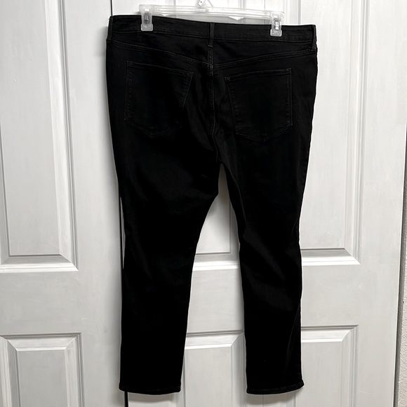 Old Navy Black Distressed 5 Pocket Pop Icon Skinny Jeans Size 18P NWT - Picture 5 of 9